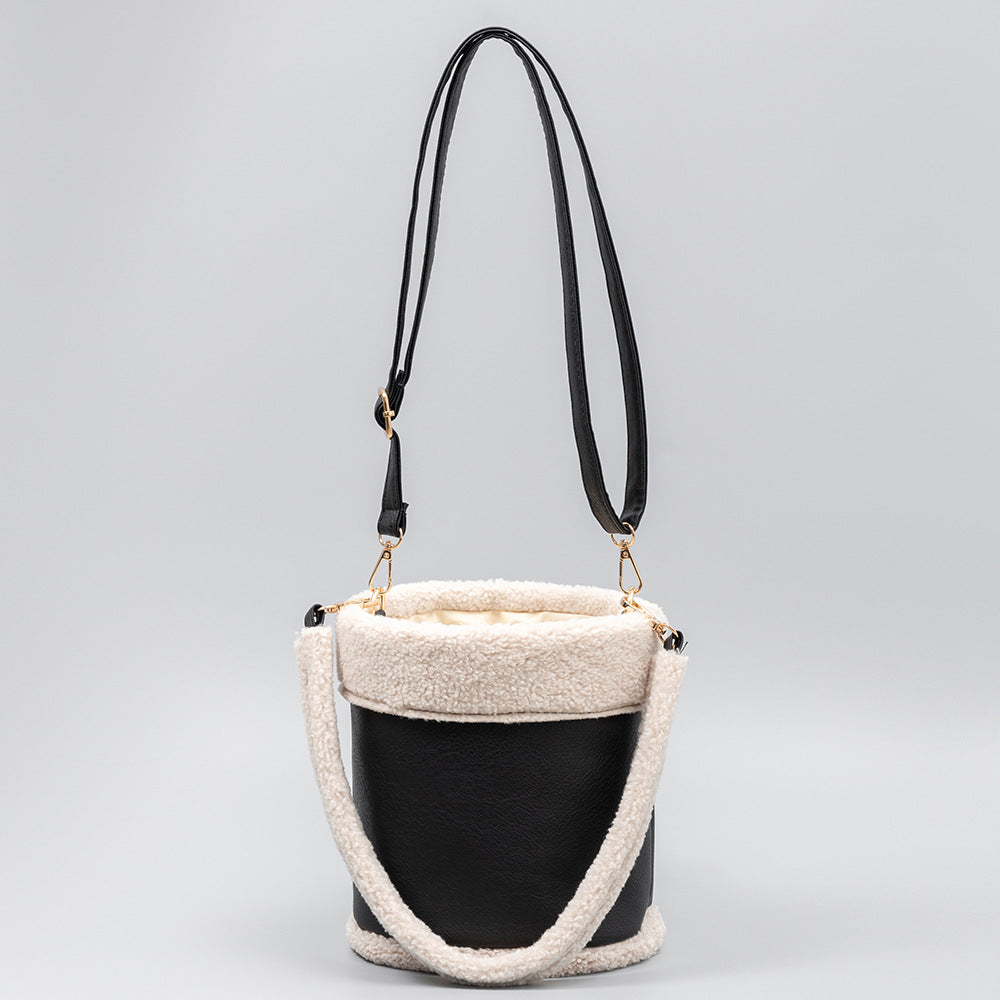 Shearling Trim Suede Look Shoulder Bag - Color_04
