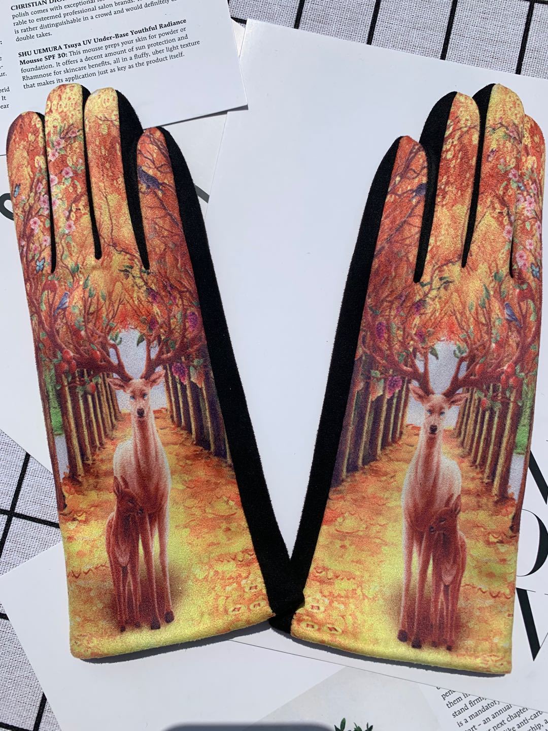 Classic Painting Print Touchscreen Gloves - Color_12