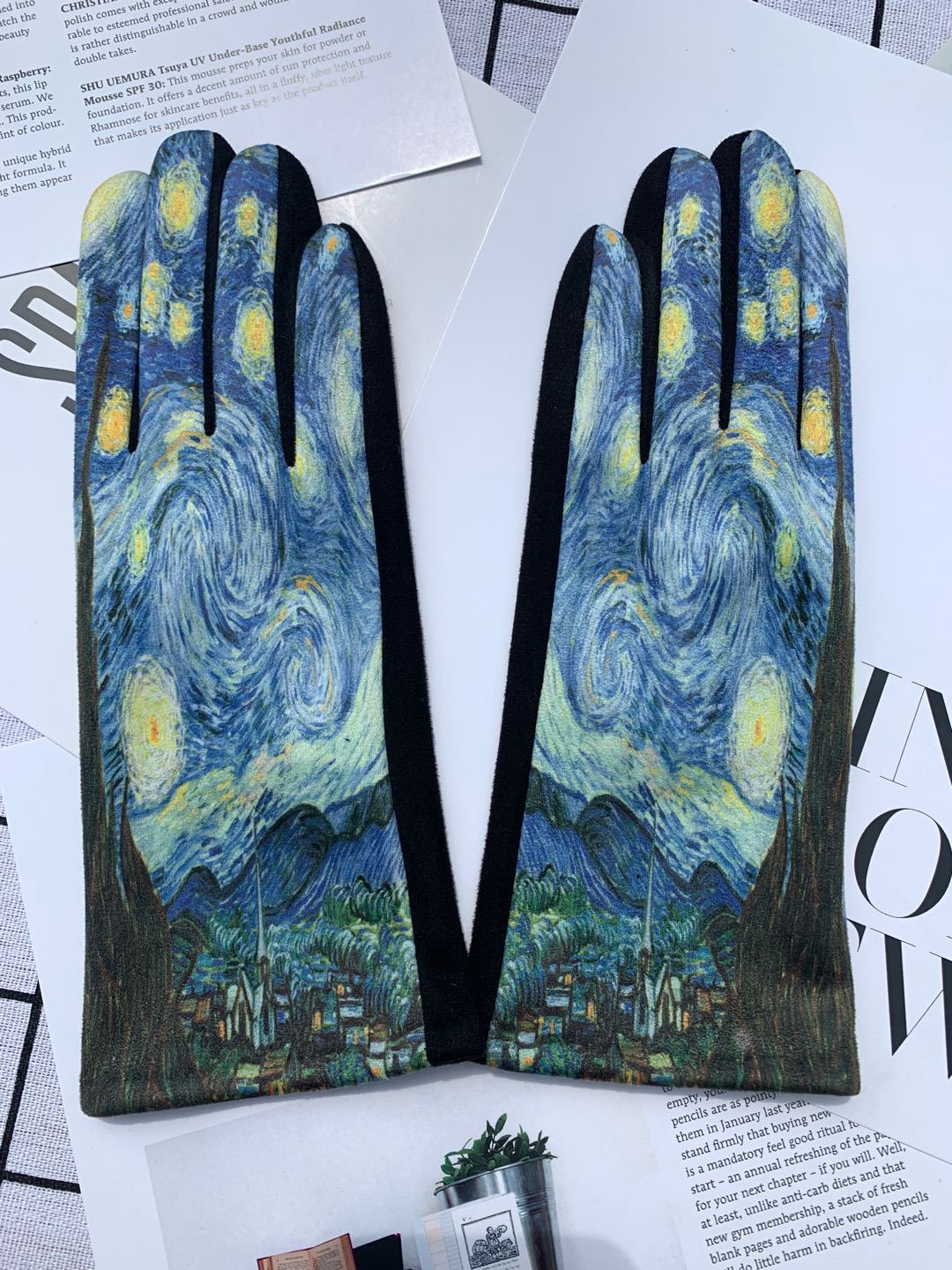 Classic Painting Print Touchscreen Gloves - Color_2