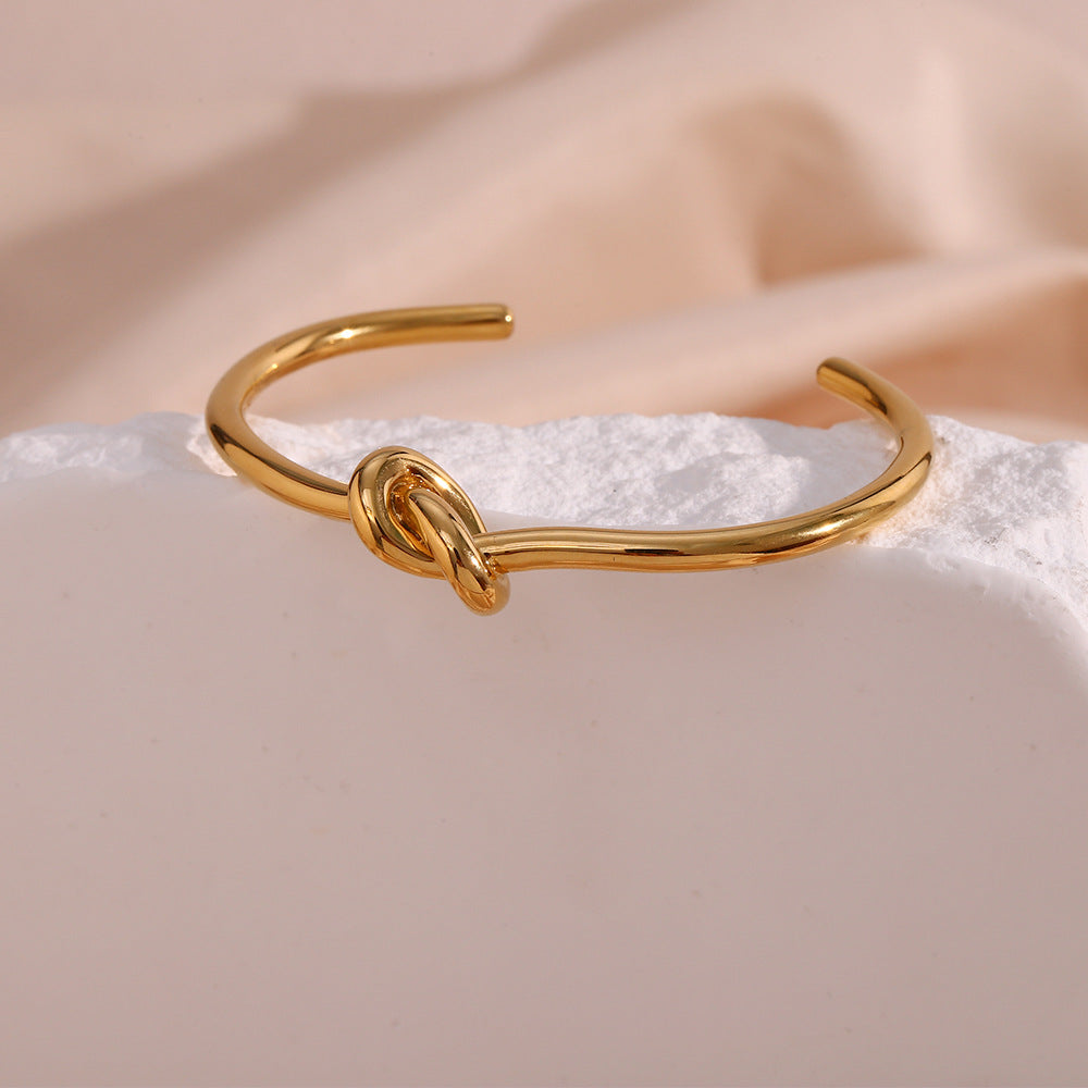 Love Knot Slim Open Cuff Bracelet - Gold - 7