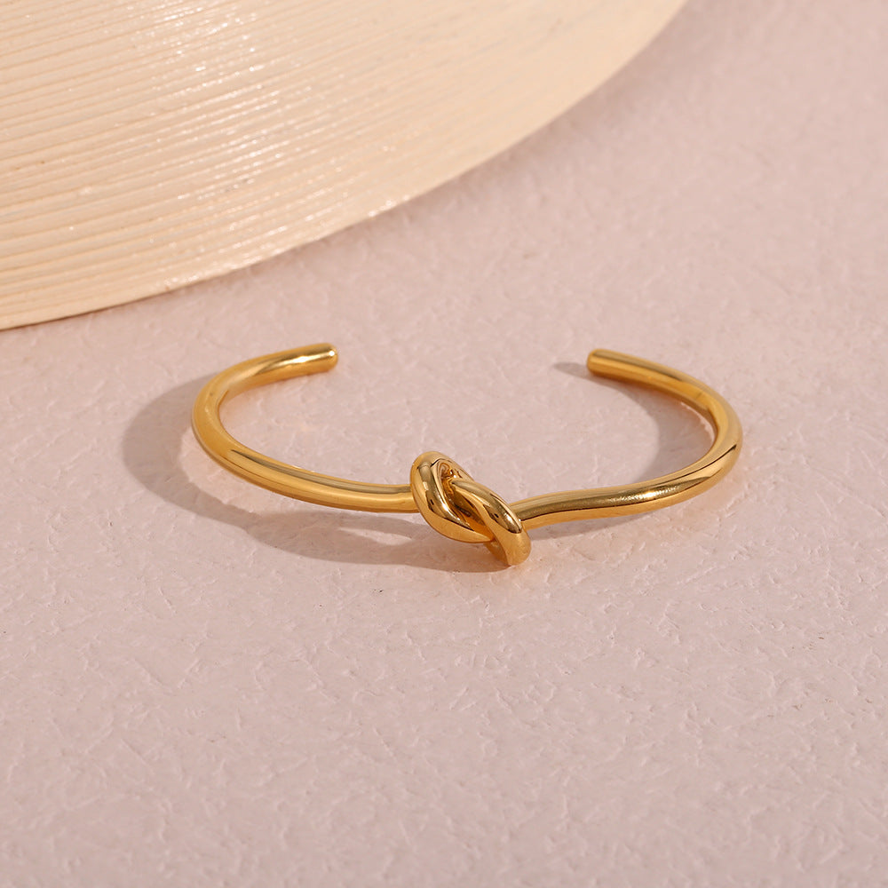 Love Knot Slim Open Cuff Bracelet - Gold - 8