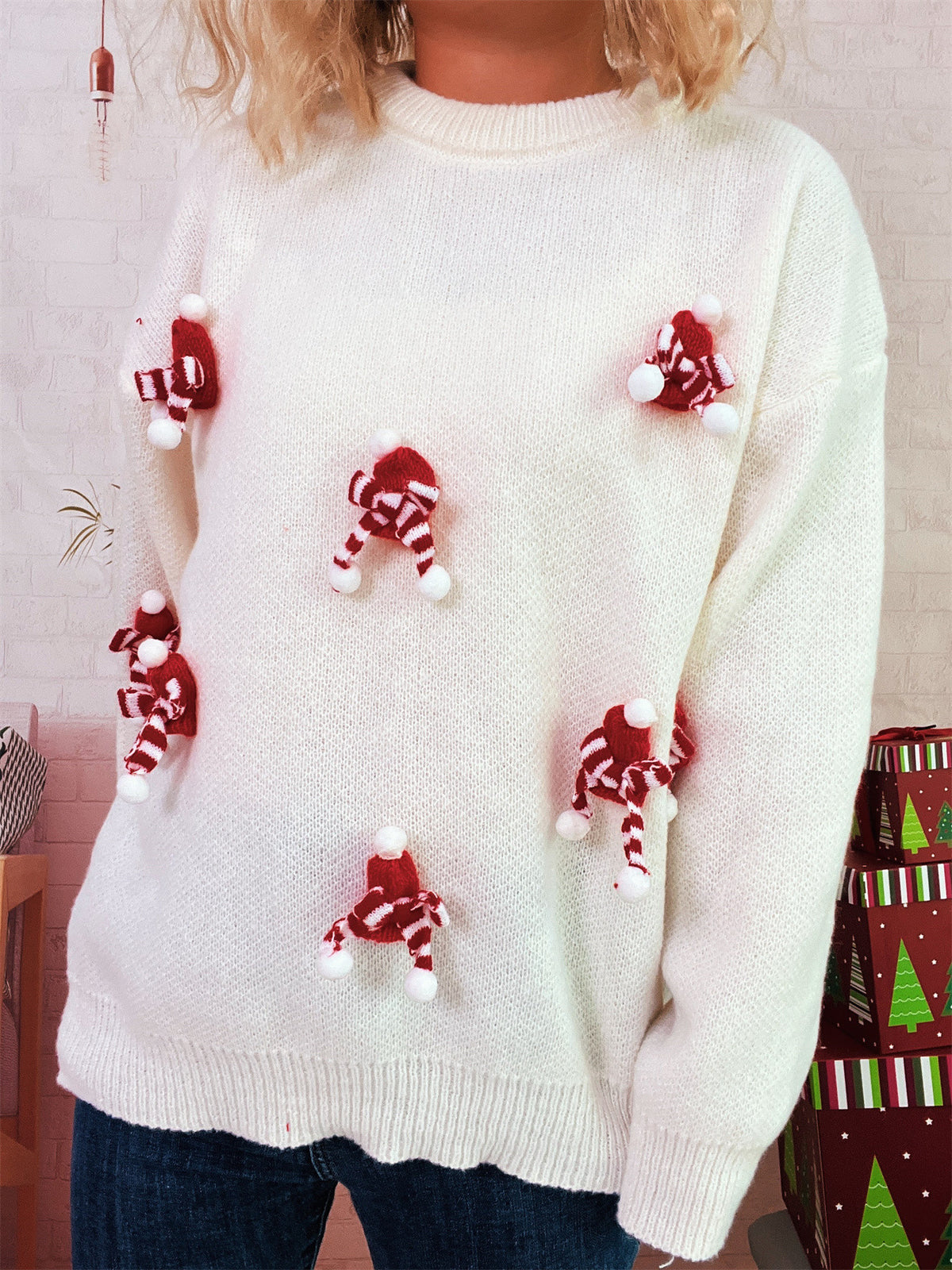 Mini Scarf Applique Crewneck Knit Sweater - White - 8