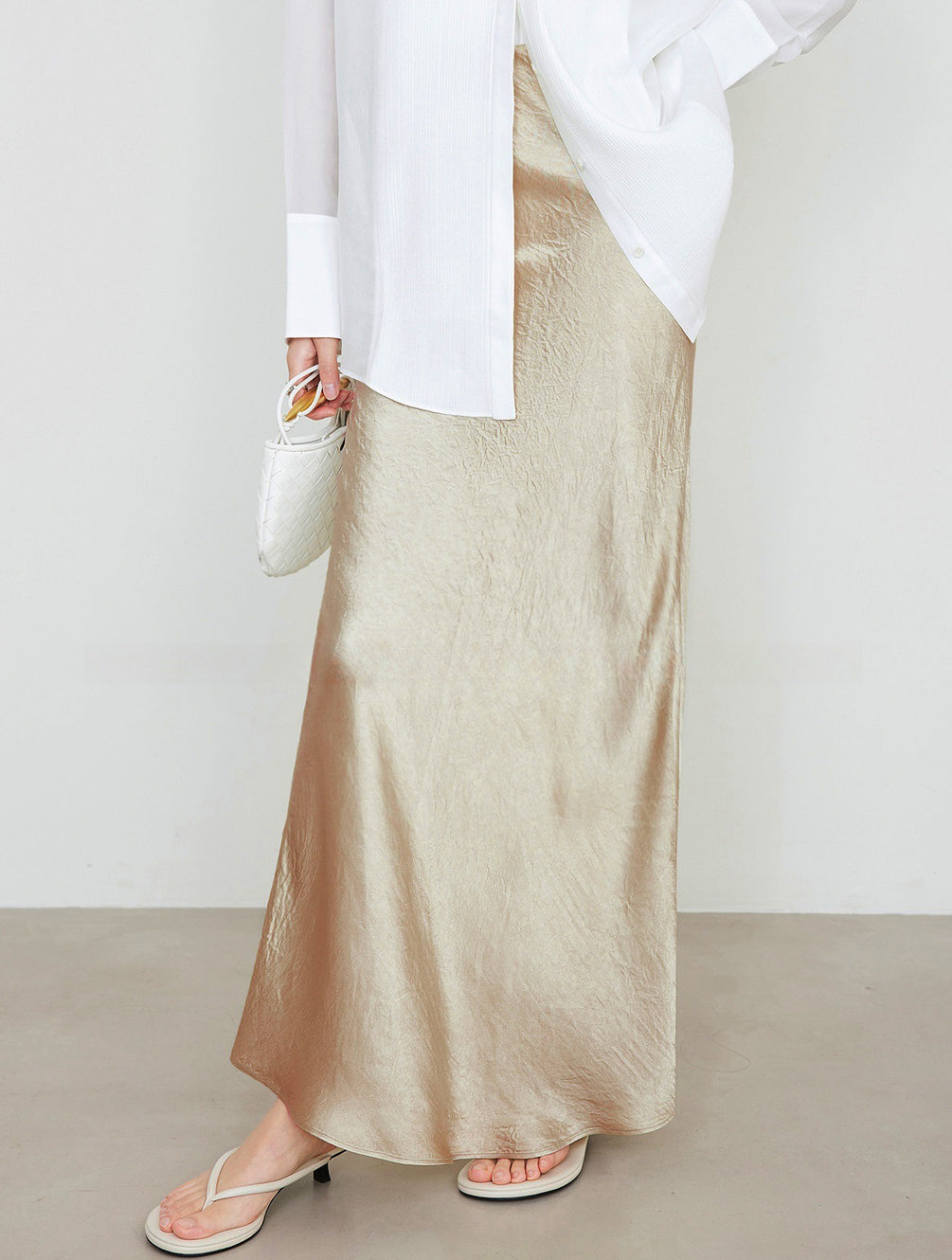 Crinkle Satin Bias Cut Maxi Skirt - Champagn - 3