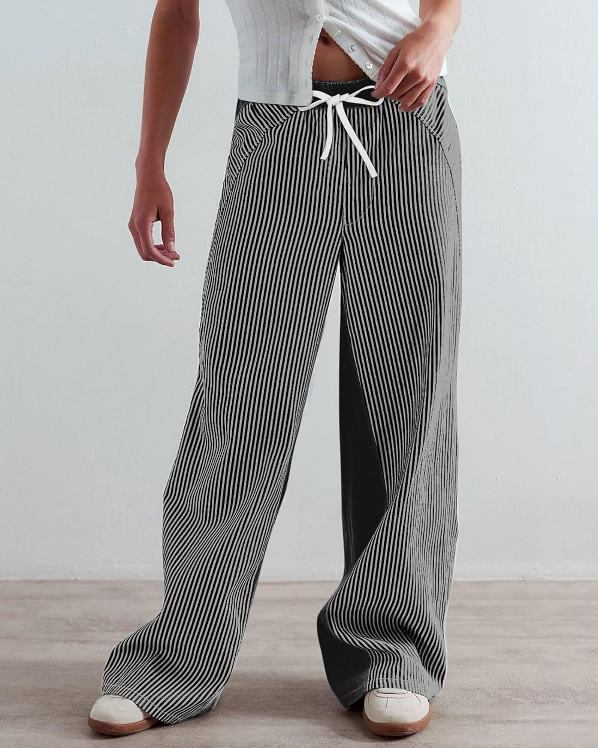 Striped Panelled Low Rise Wide Leg Jeans - Black