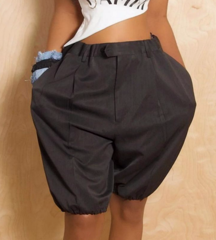 Pleated Bloomer Shorts With Cuffed Hem - Black