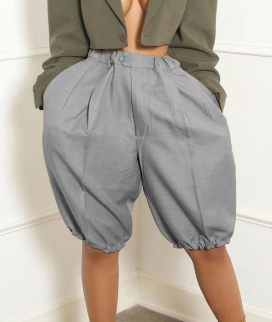 Pleated Bloomer Shorts With Cuffed Hem - Grey