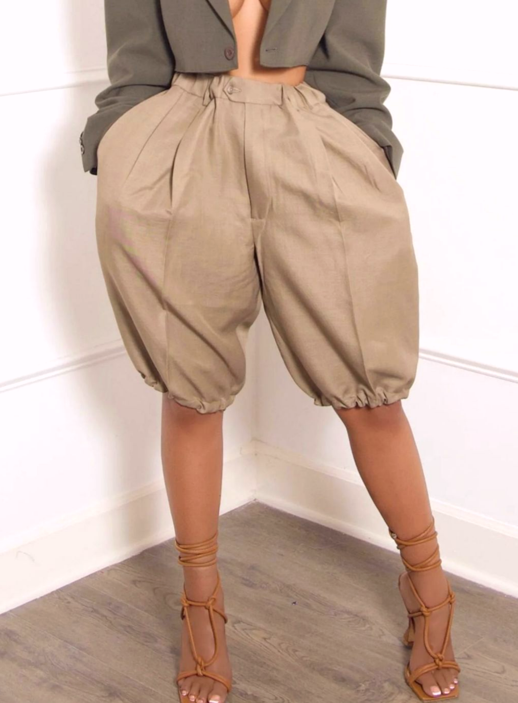 Pleated Bloomer Shorts With Cuffed Hem - Khaki - 1