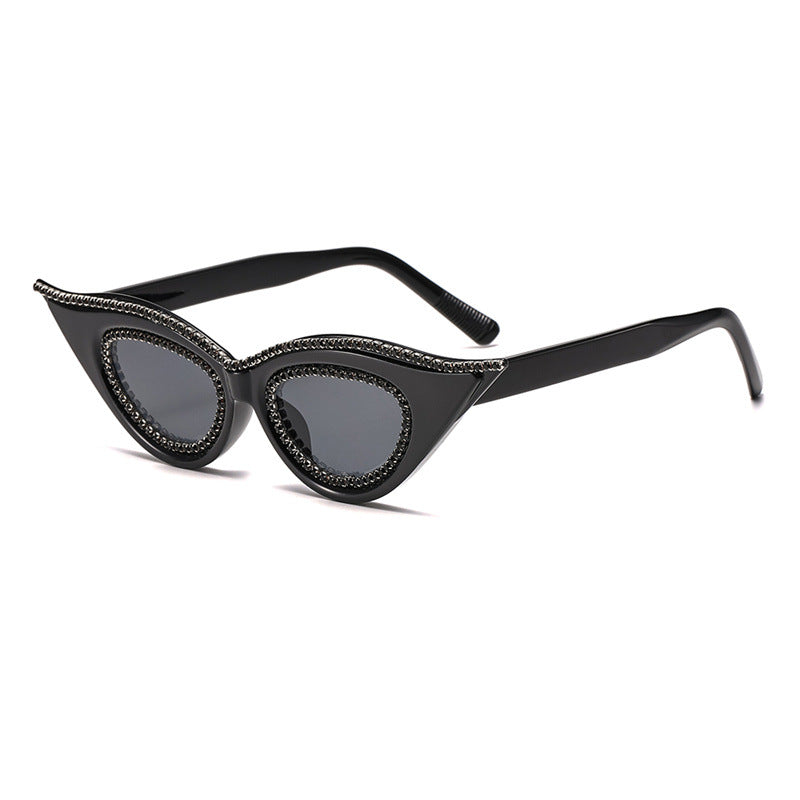 Pointed Retro Cat Eye Crystal Sunglasses - Black