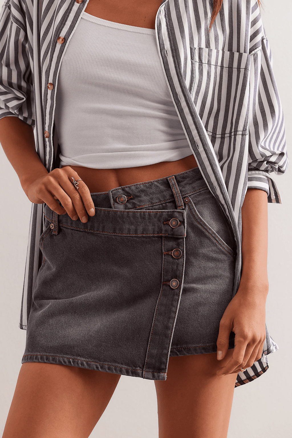 Buttoned Wrap Front Denim Mini Skirt - Grey - 2