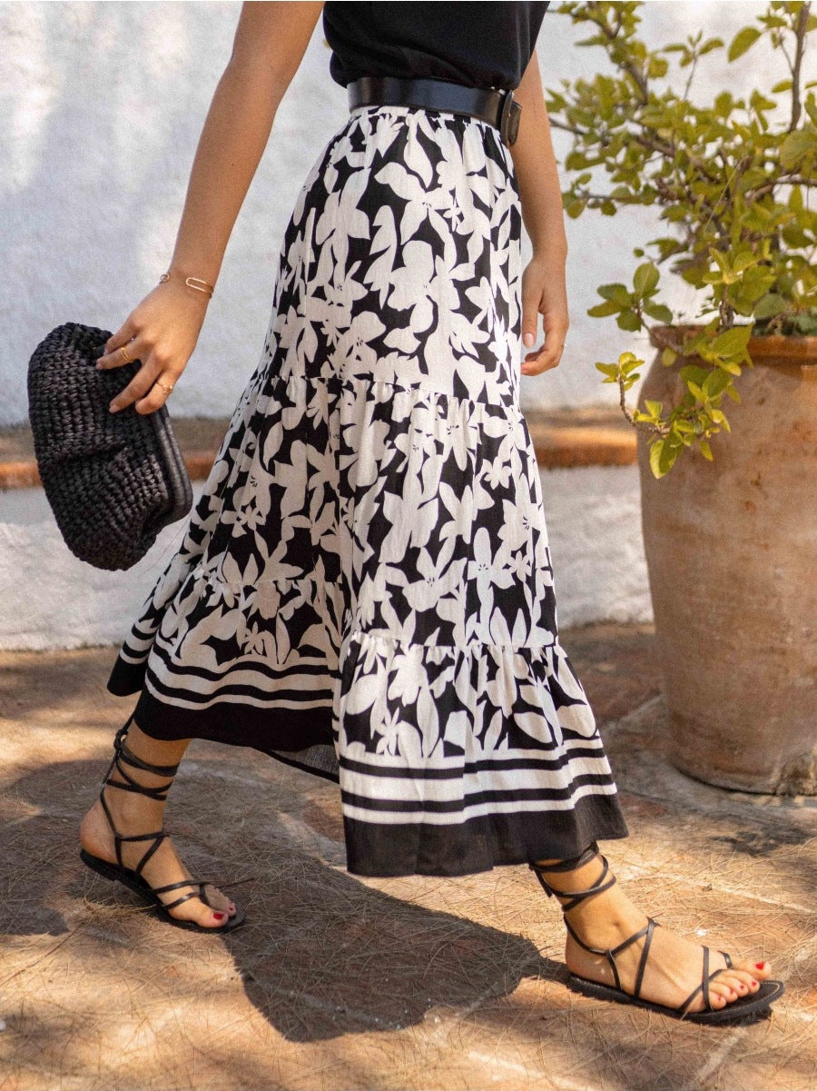 Border Print Full Swing Midi Skirt - Black