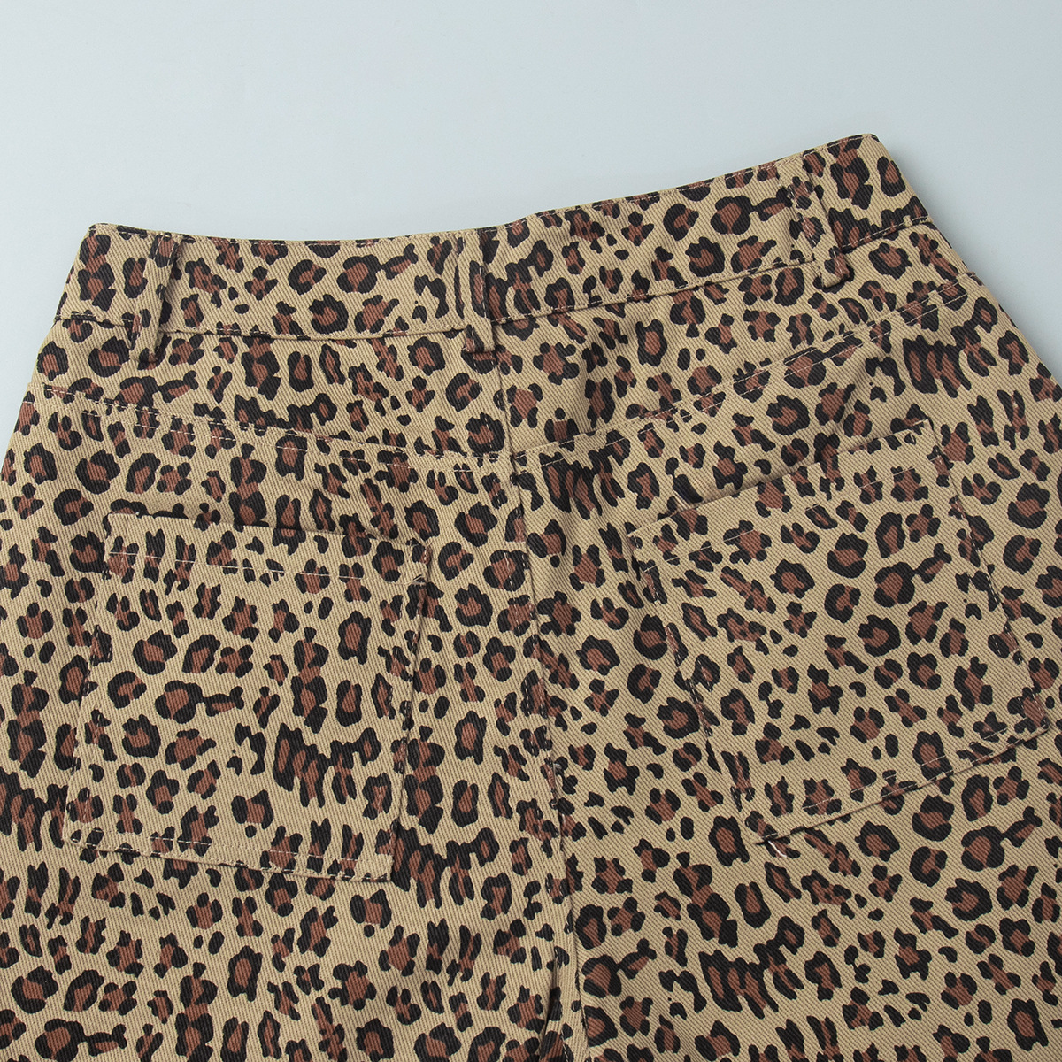 High Waist Leopard Denim Knee Shorts - Leopard - 6