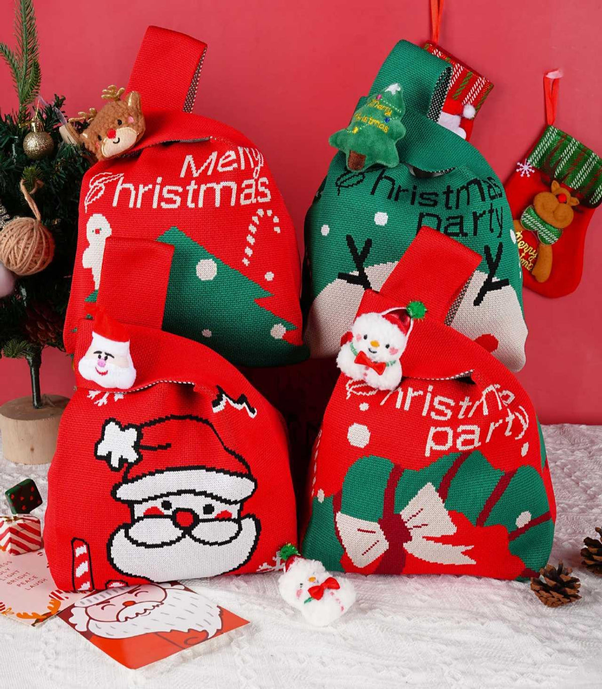 Holiday Character Knit Mini Tote Gift Bag - Mred