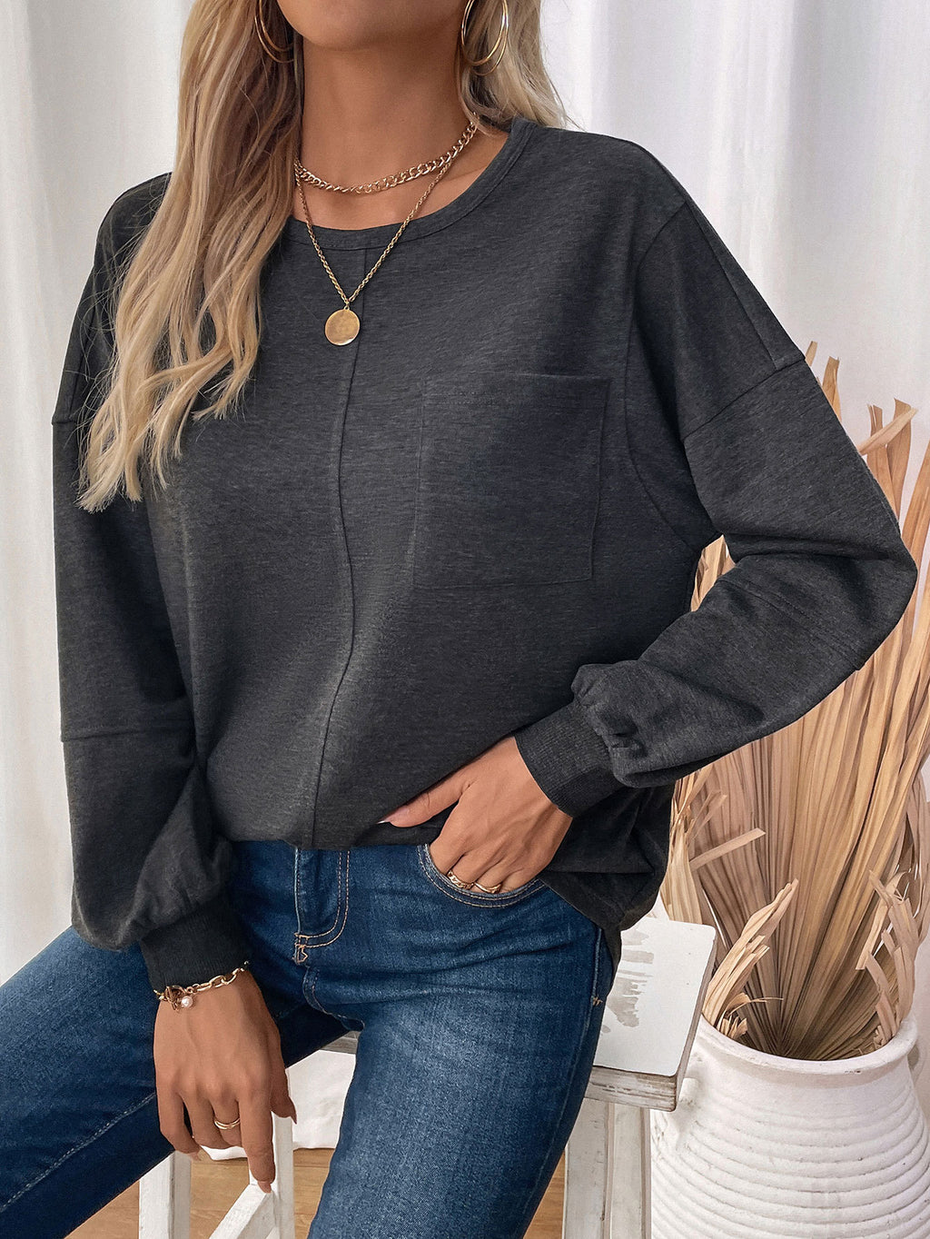 Center Seam Slouchy Crewneck Sweatshirt - Black - 3