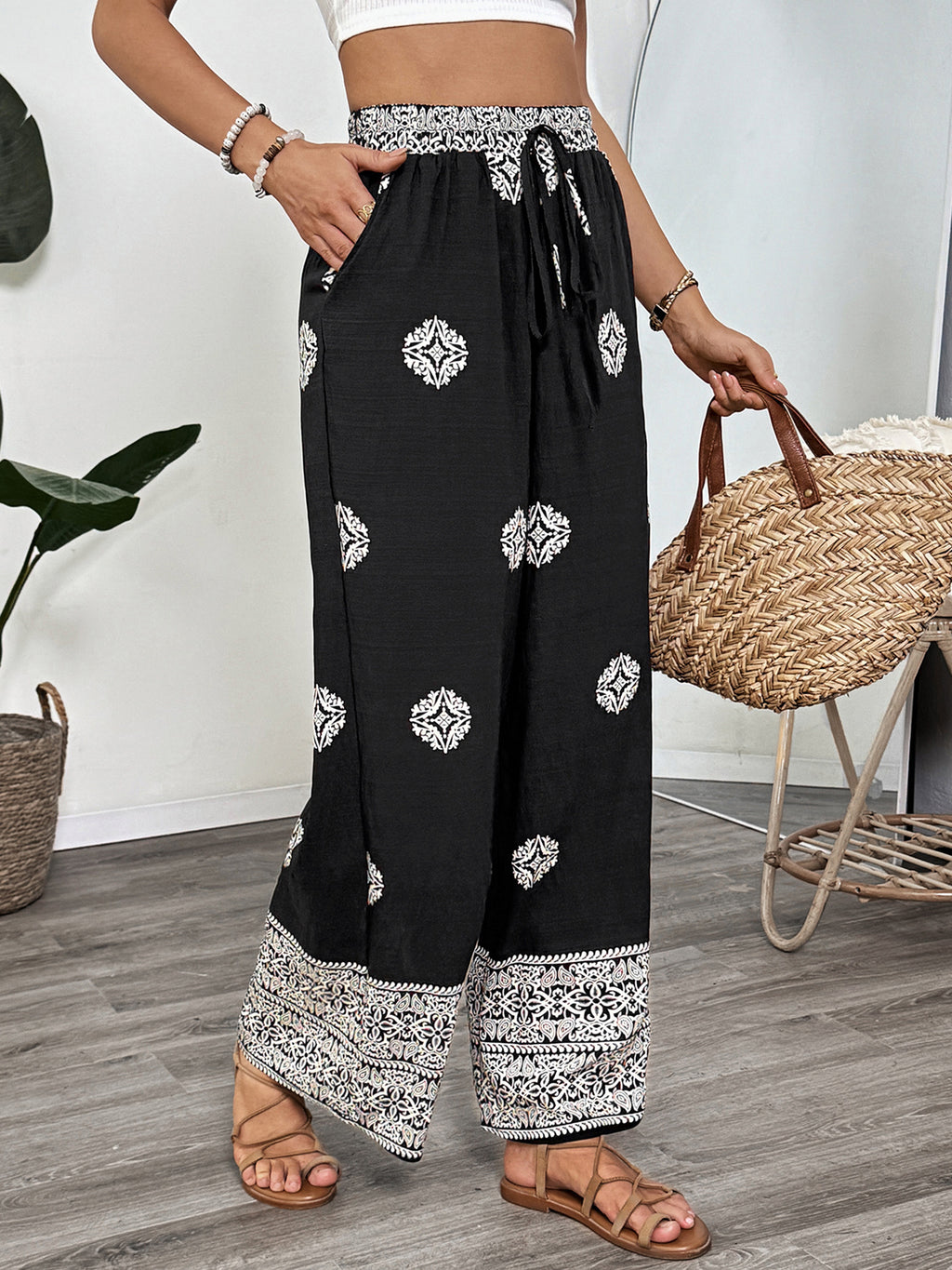 Printed Border Wide Leg Drawstring Pants - Black - 2