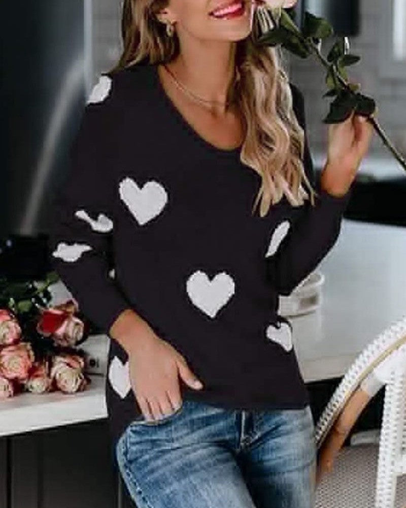 Heart Motif V Neck Pullover Sweater - Black