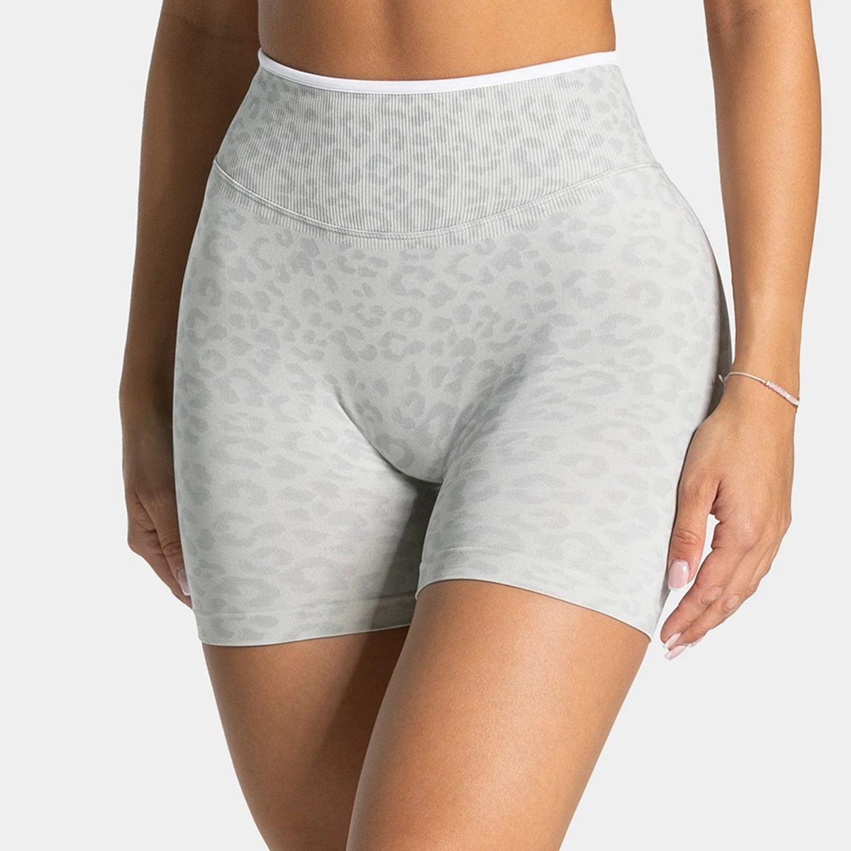 Leopard Seamless Scrunch High Waist Gym Bike Shorts - Light Gray