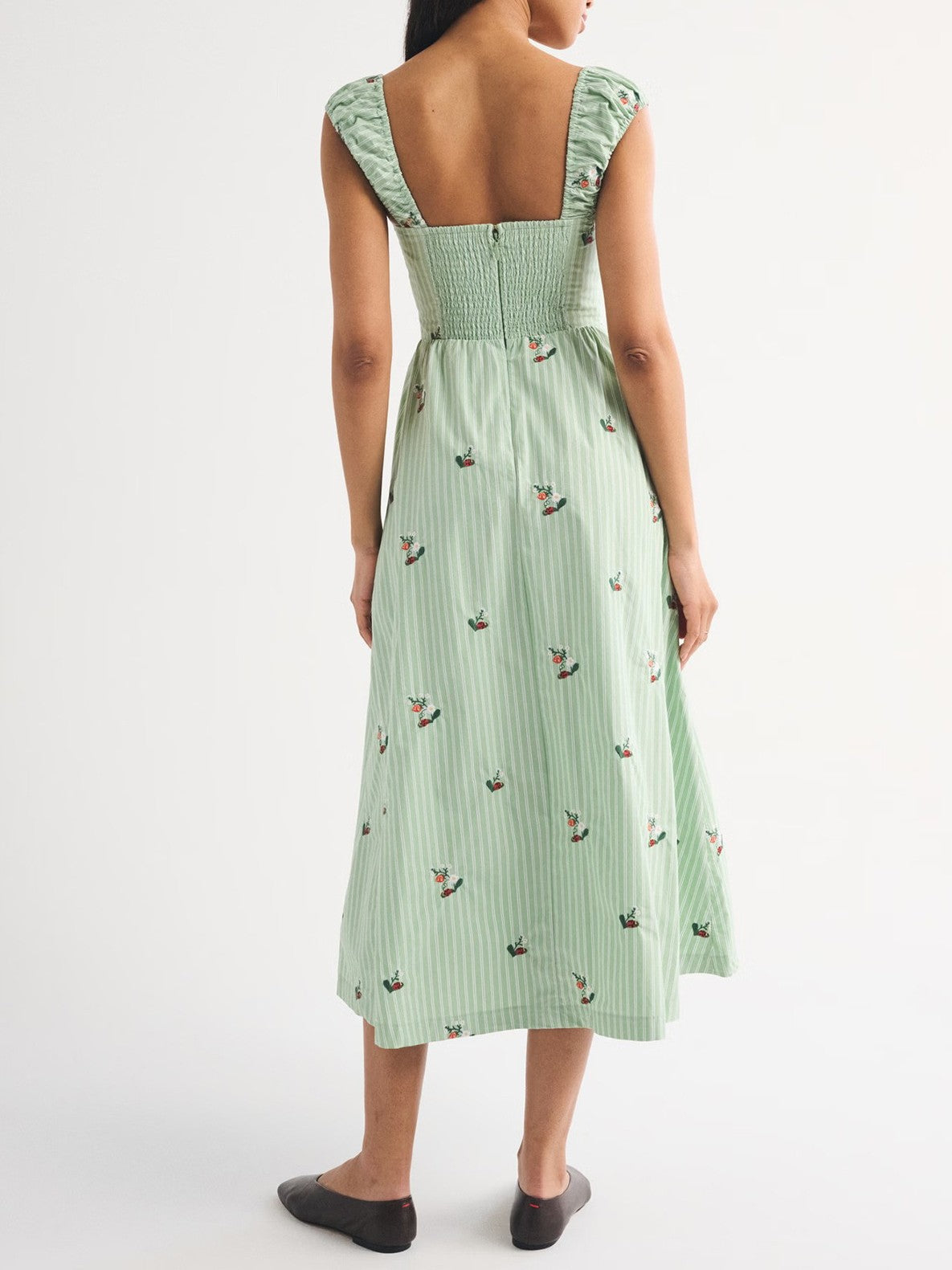 Embroidered Sweetheart Midi Dress With Pockets - view 4