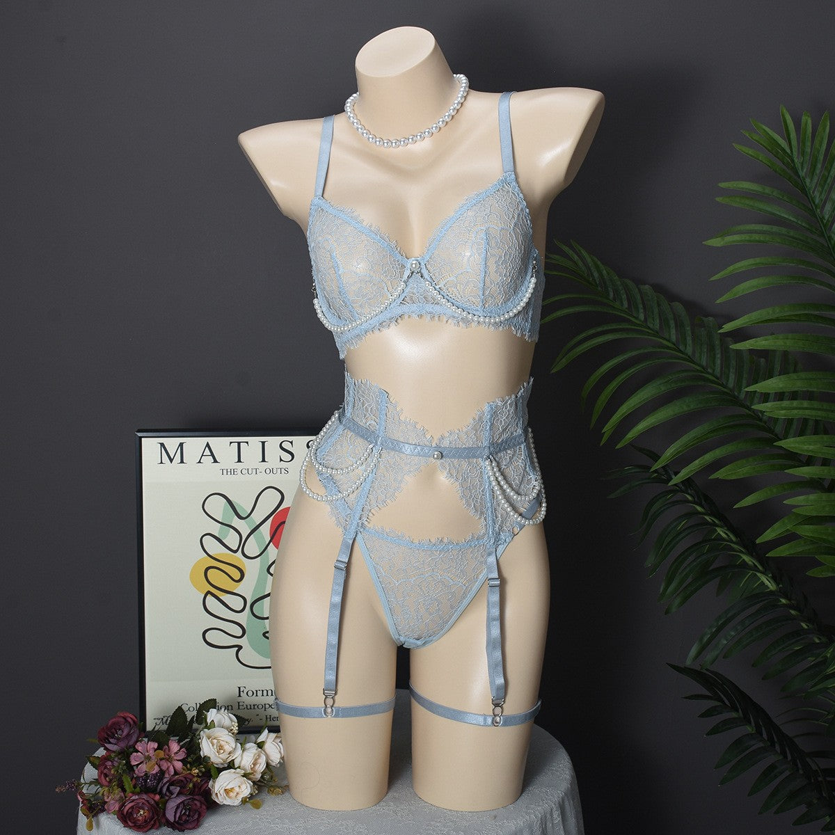 Eyelash Lace Pearl Chain Underwire Garter Set