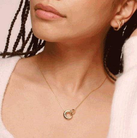 Interlocking Double Circle Pendant Necklace - Gold - 1