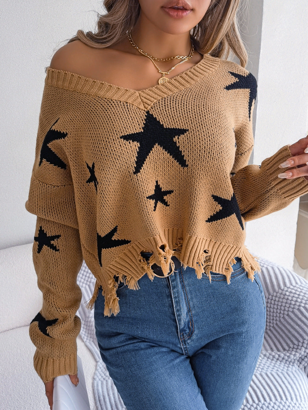 Star Intarsia Distressed Hem V Neck Sweater - Khaki