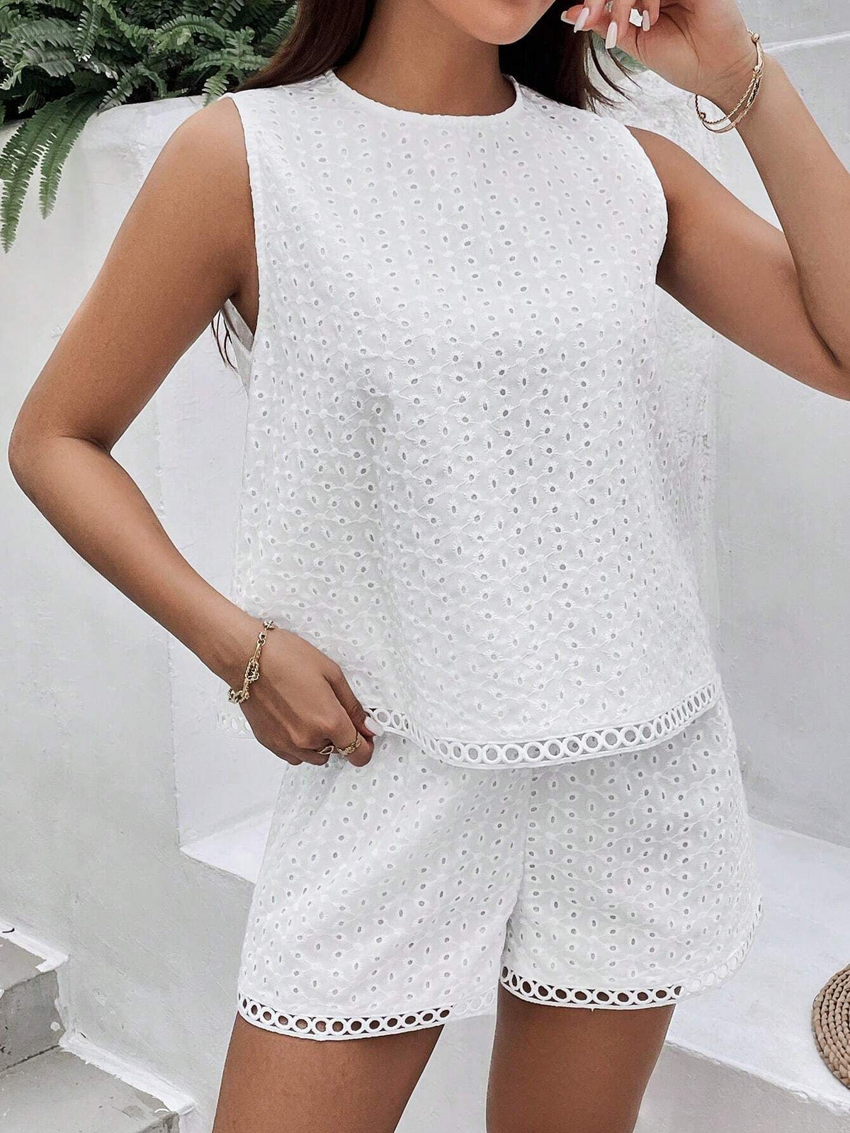 Textured Split Back Tank and Shorts Set - White - 1
