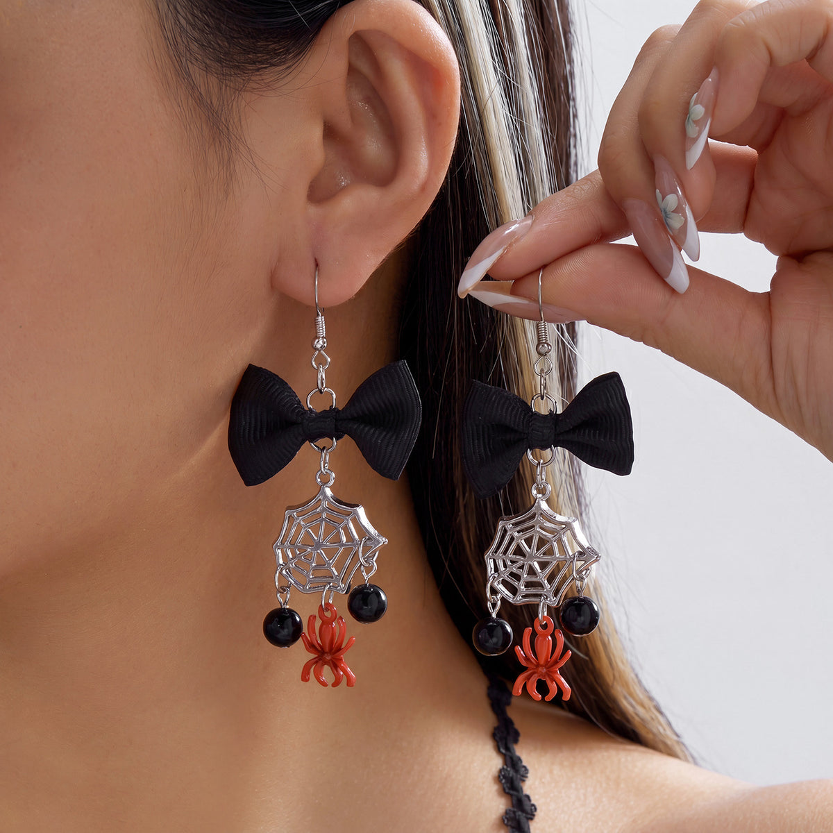 Spider Charm Drop Earrings For Halloween - C4