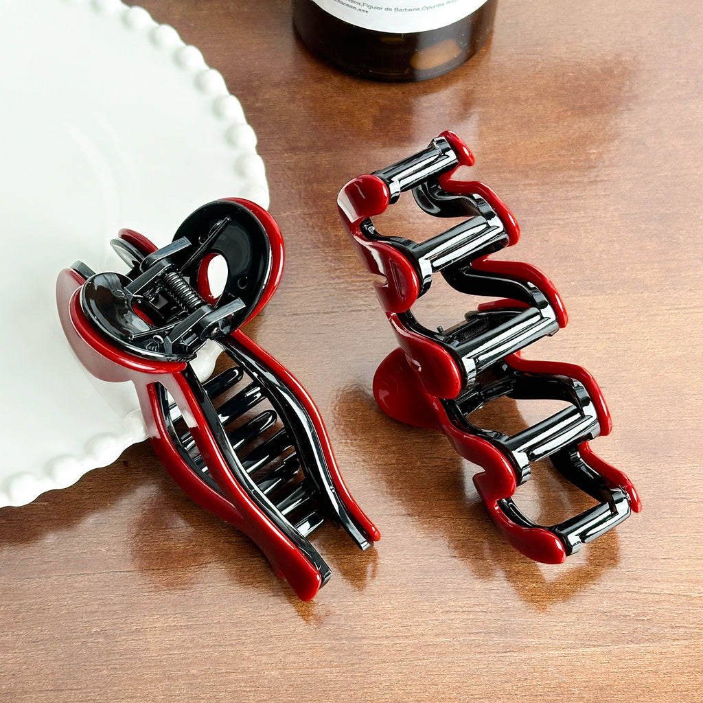 Glossy Sculpted Shape Hair Claw - view 2