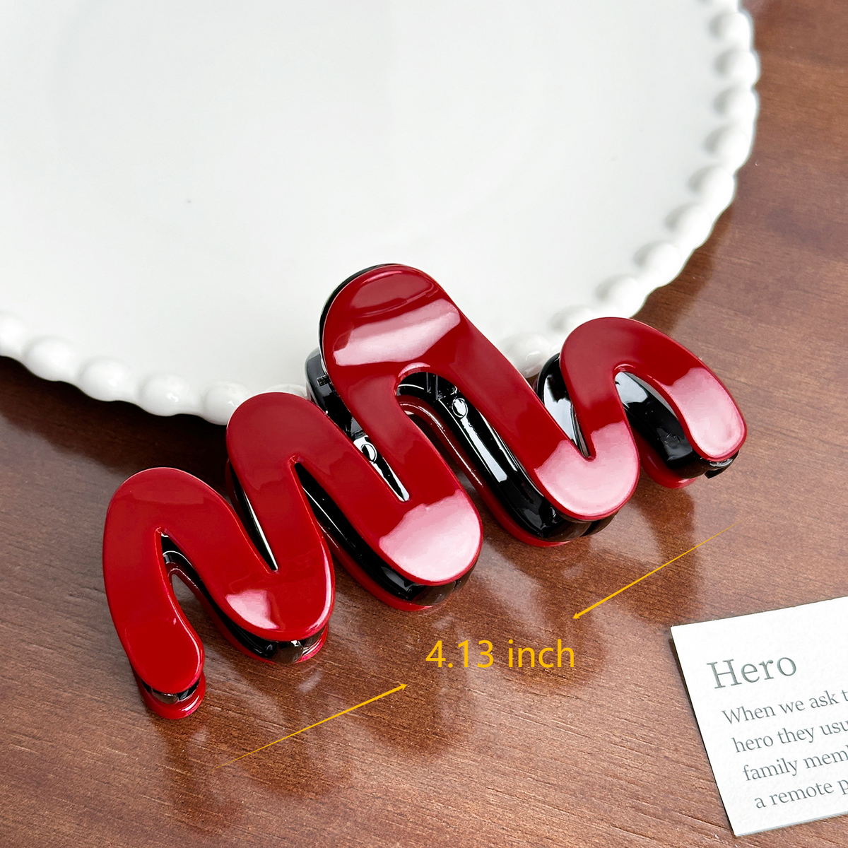 Glossy Sculpted Shape Hair Claw - wave