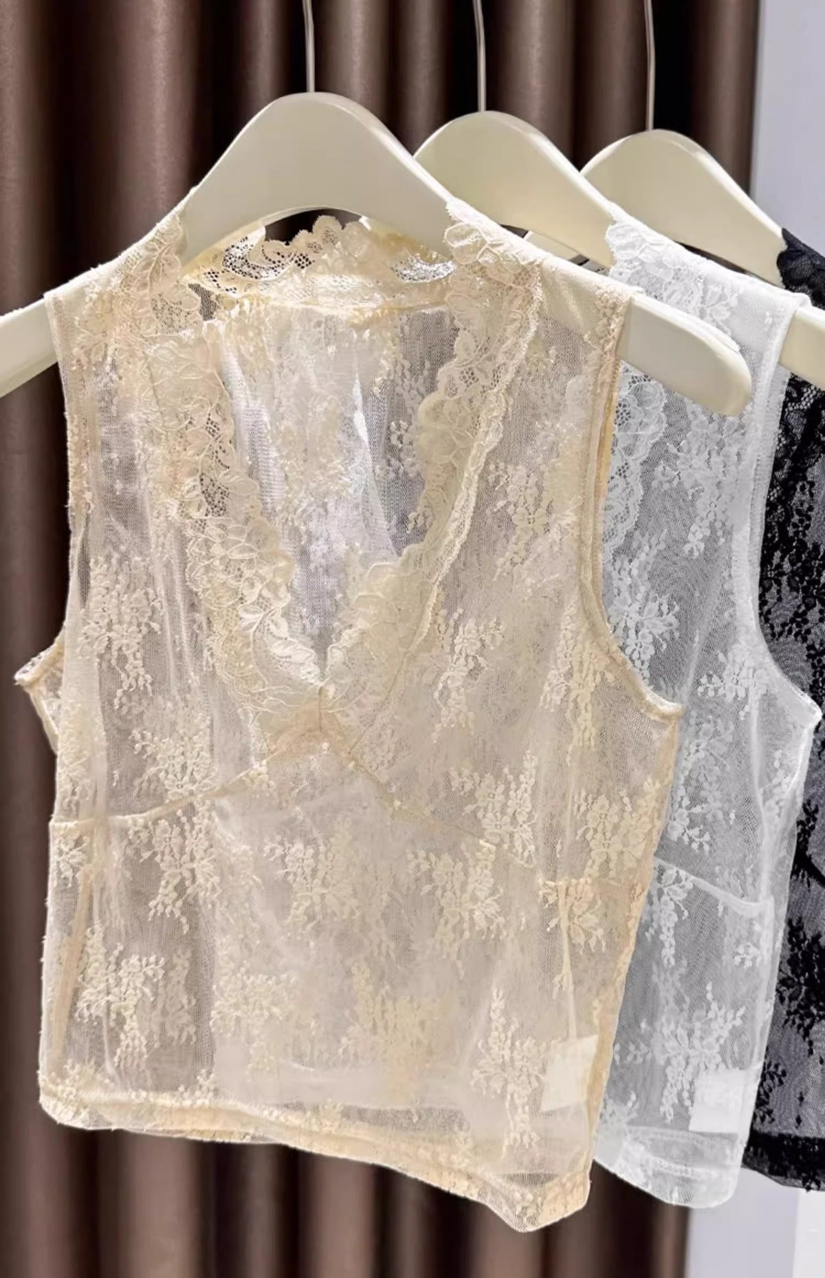 Delicate Floral Lace Scalloped Tank Top - Beige - 6
