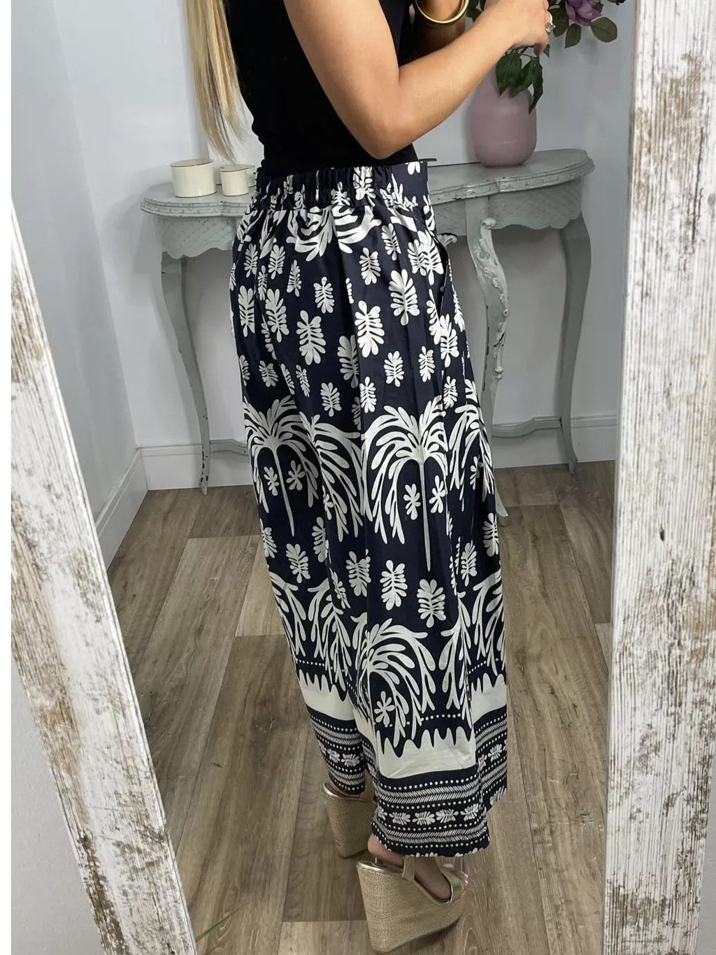 Border Print Wide Leg Palazzo Trousers - Black - 1