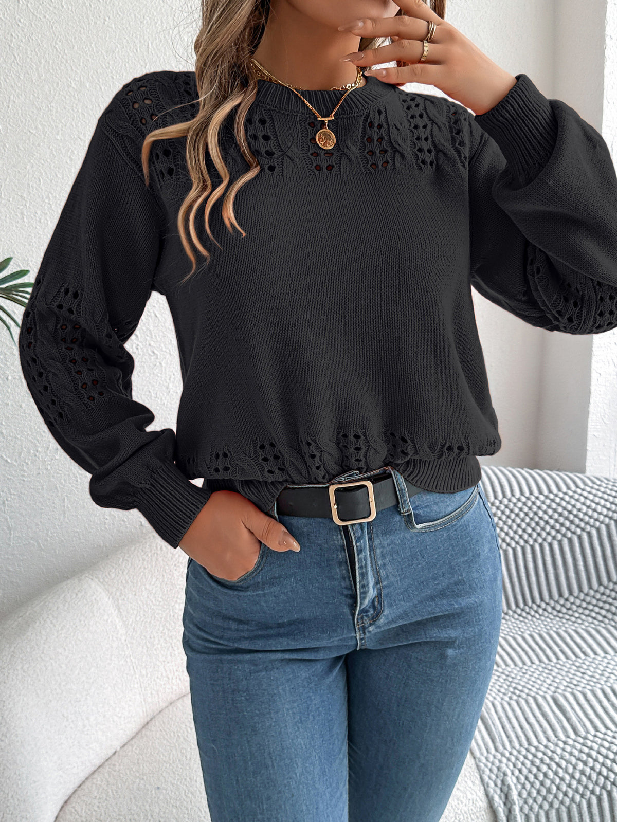 Eyelet Scallop Hem Crewneck Sweater - Black - 2
