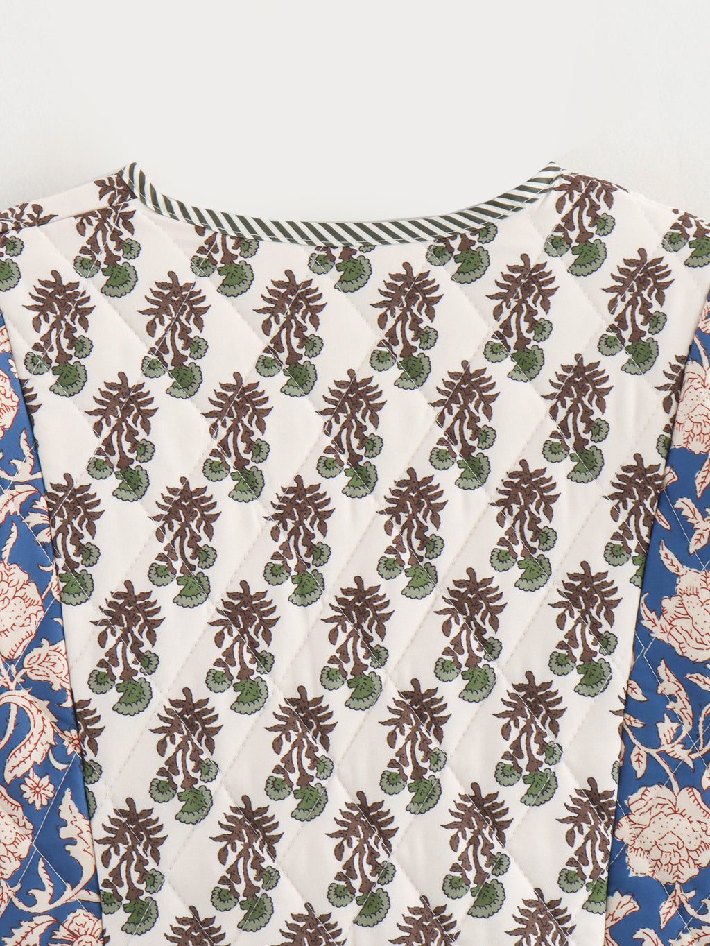 Woodblock Floral Quilted Jacket With Contrast Cuffs - Blue - 8
