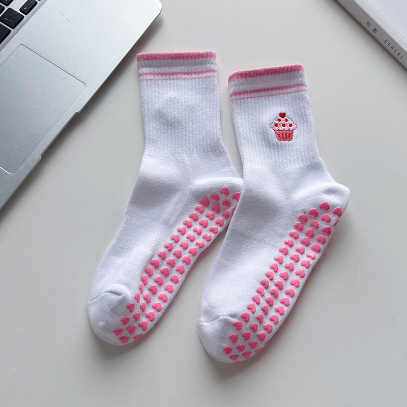 Heart Sole Embroidered Crew Grip Socks - Cake