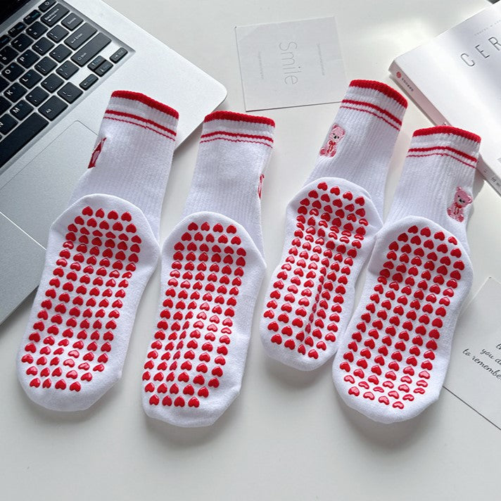 Heart Sole Embroidered Crew Grip Socks - Letter - 2