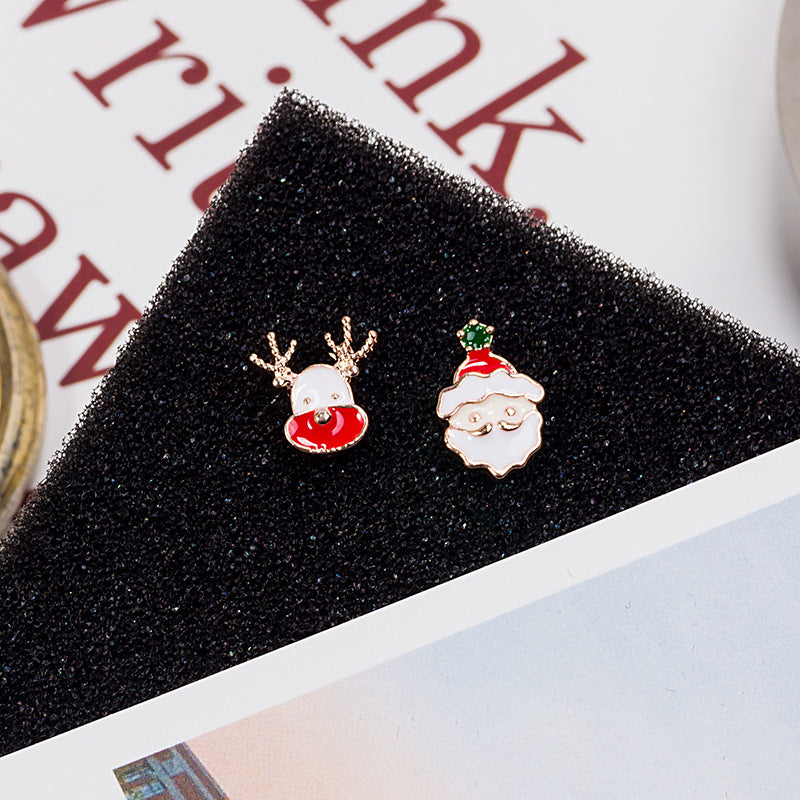 Festive Motif Mini Stud Earring Set - Elk