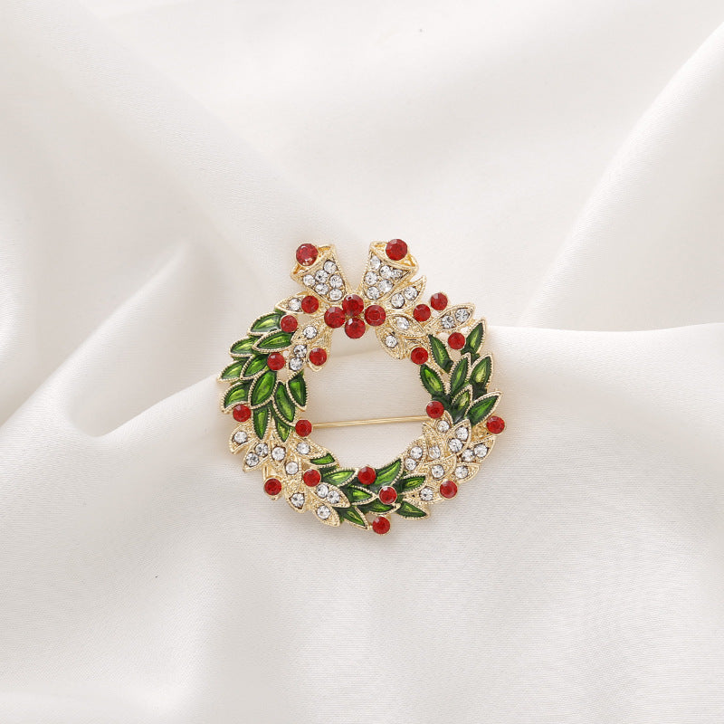 Cartoon Festive Enamel Pin Brooch - Wreath