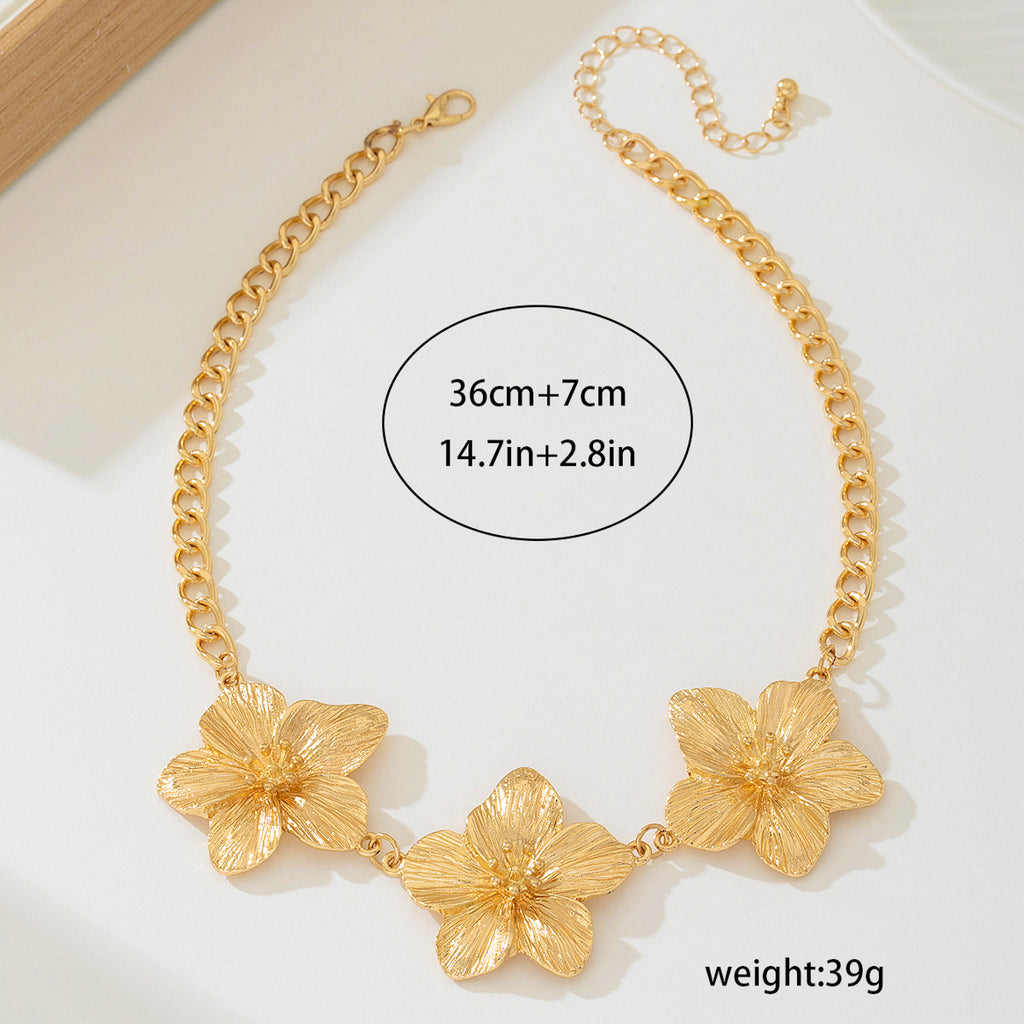 Five Petal Flower Chunky Chain Necklace - view 2