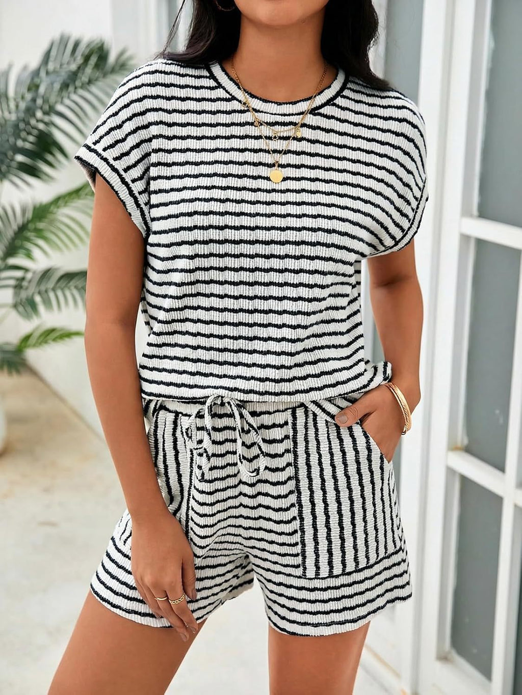 Textured Stripe Tee and Shorts Lounge Set - Black