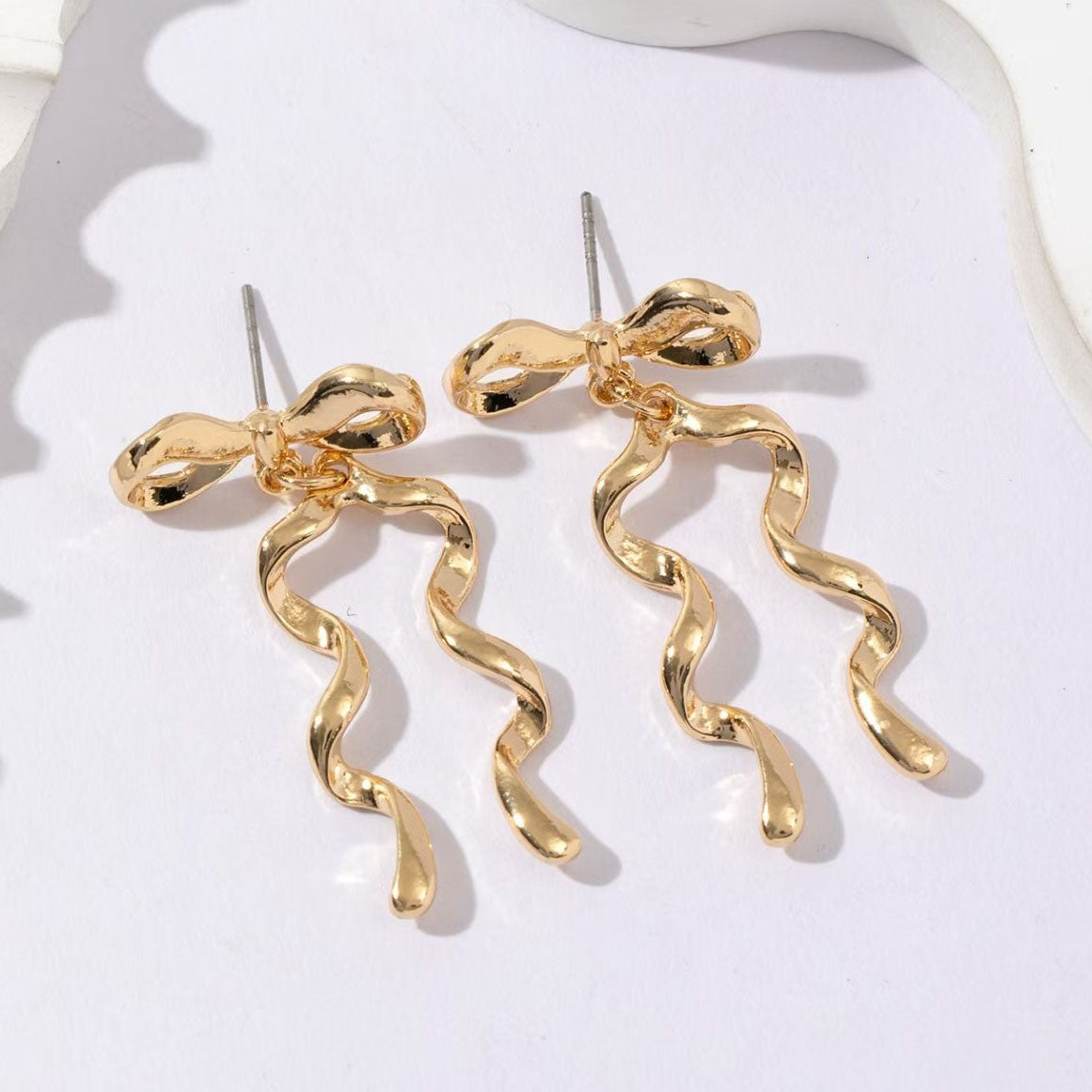 Ribbon Bow Wavy Tail Drop Earrings - Gold