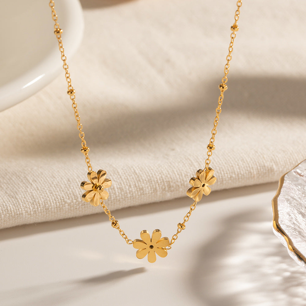 Daisy Flower Station Chain Necklace - Gold - 2