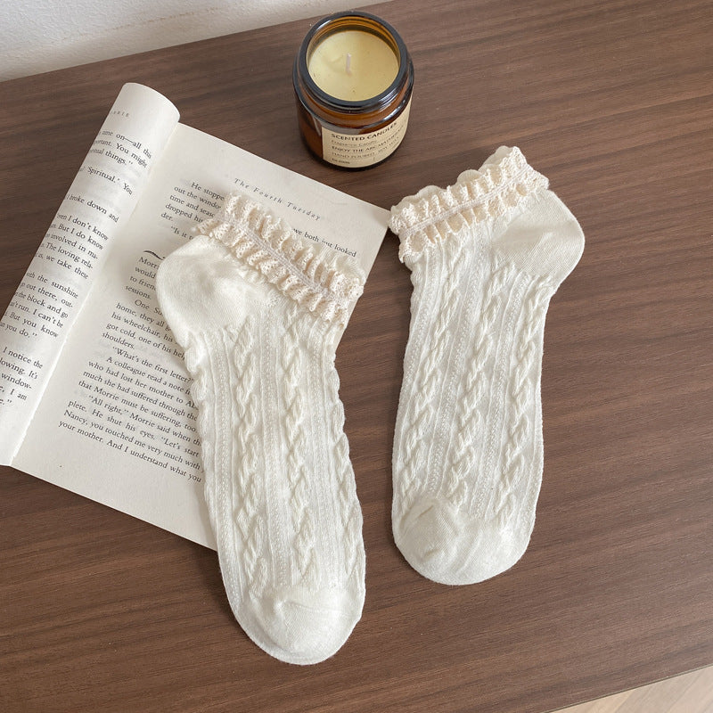 Cable Twist Knit Lace Cuff Socks - White