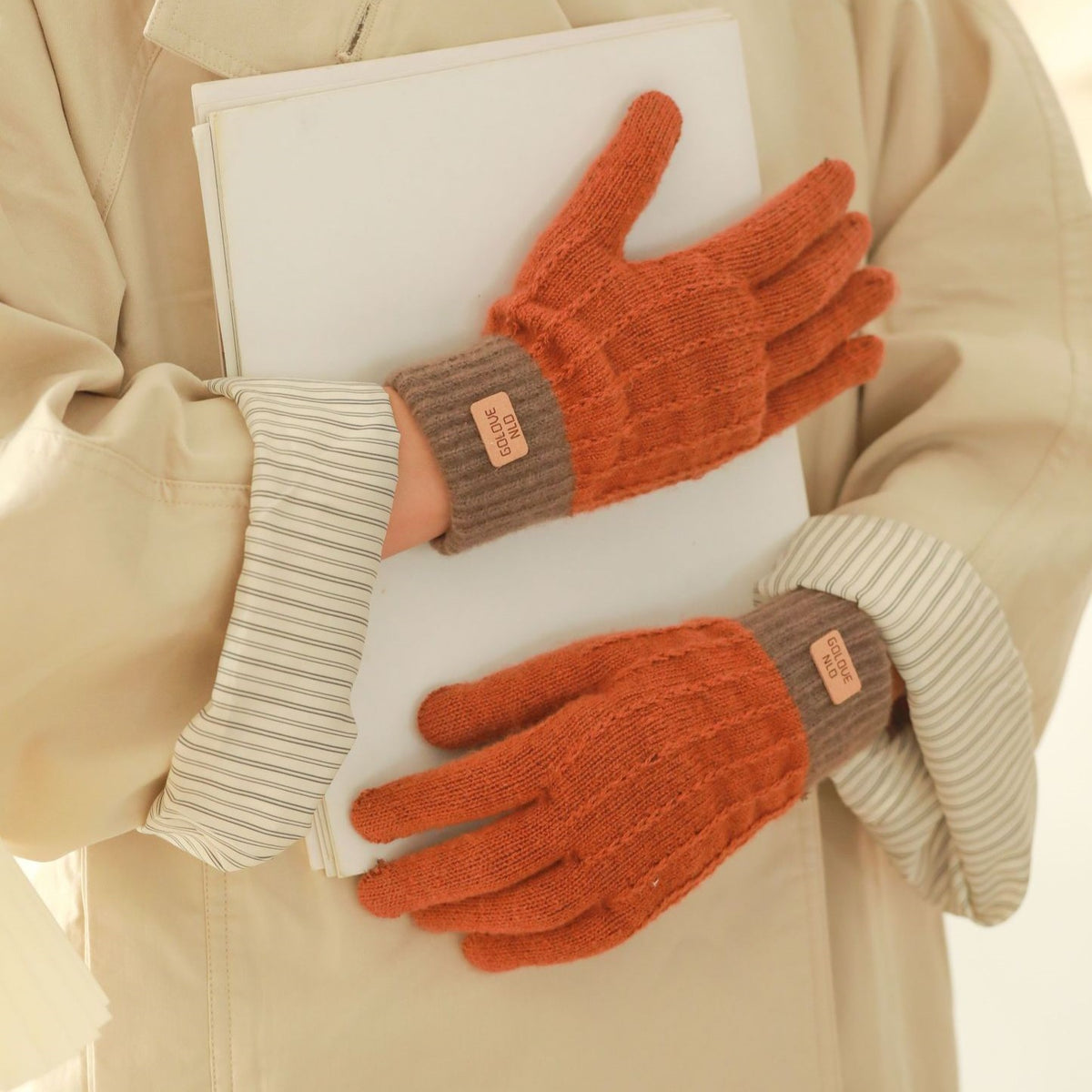 Contrast Cuff Knit Touchscreen Gloves - Caramel
