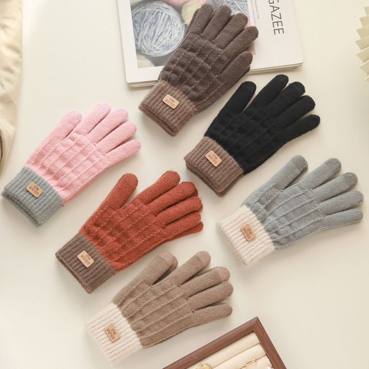 Contrast Cuff Knit Touchscreen Gloves - Caramel - 1