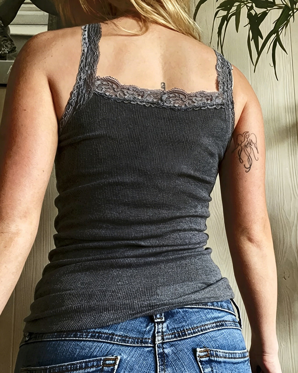 Ribbed Tank Top With Scroll Graphic Lace Trim - Gray - 2