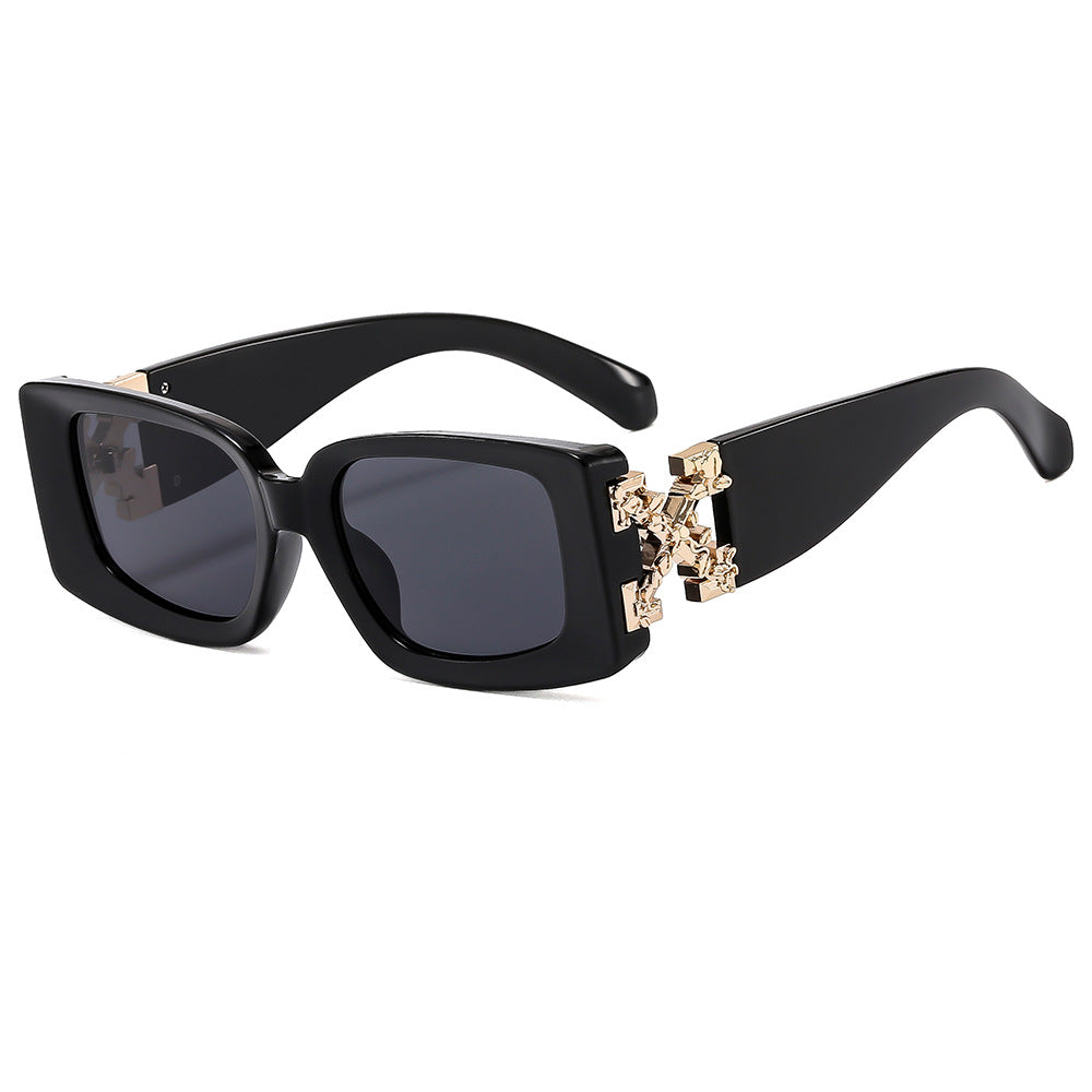 Bold Rectangle Sunglasses With Metal Hinge - Black_G