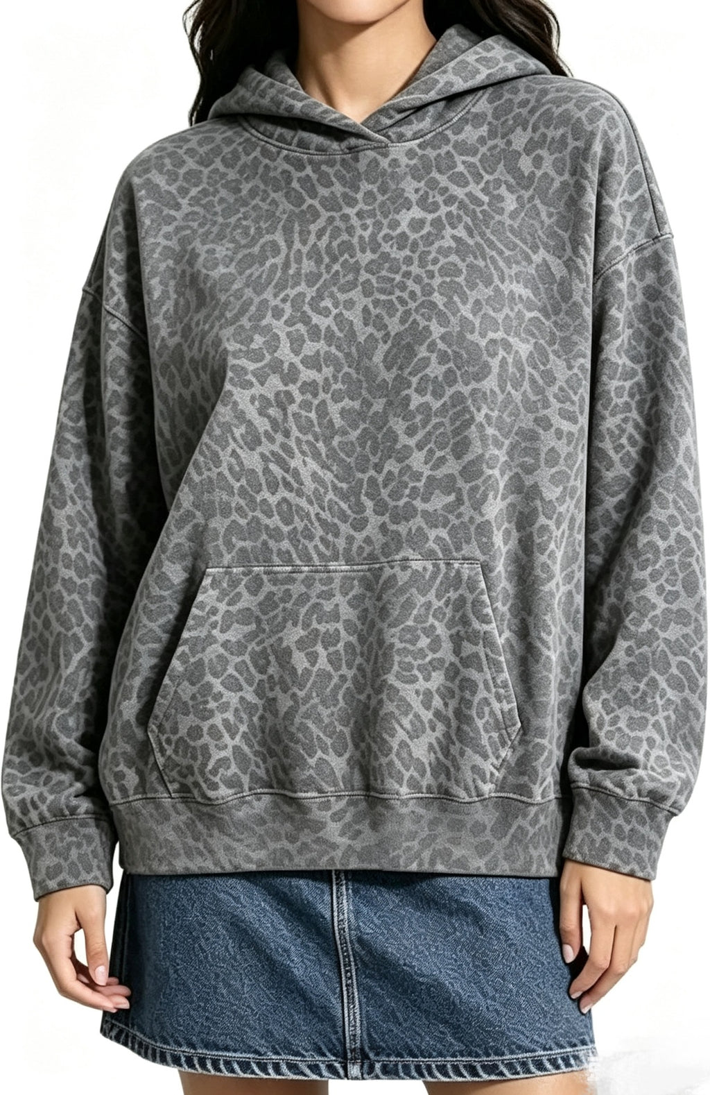 Oversized Print Pullover Hoodie with Kangaroo Pocket - Leo_Gray