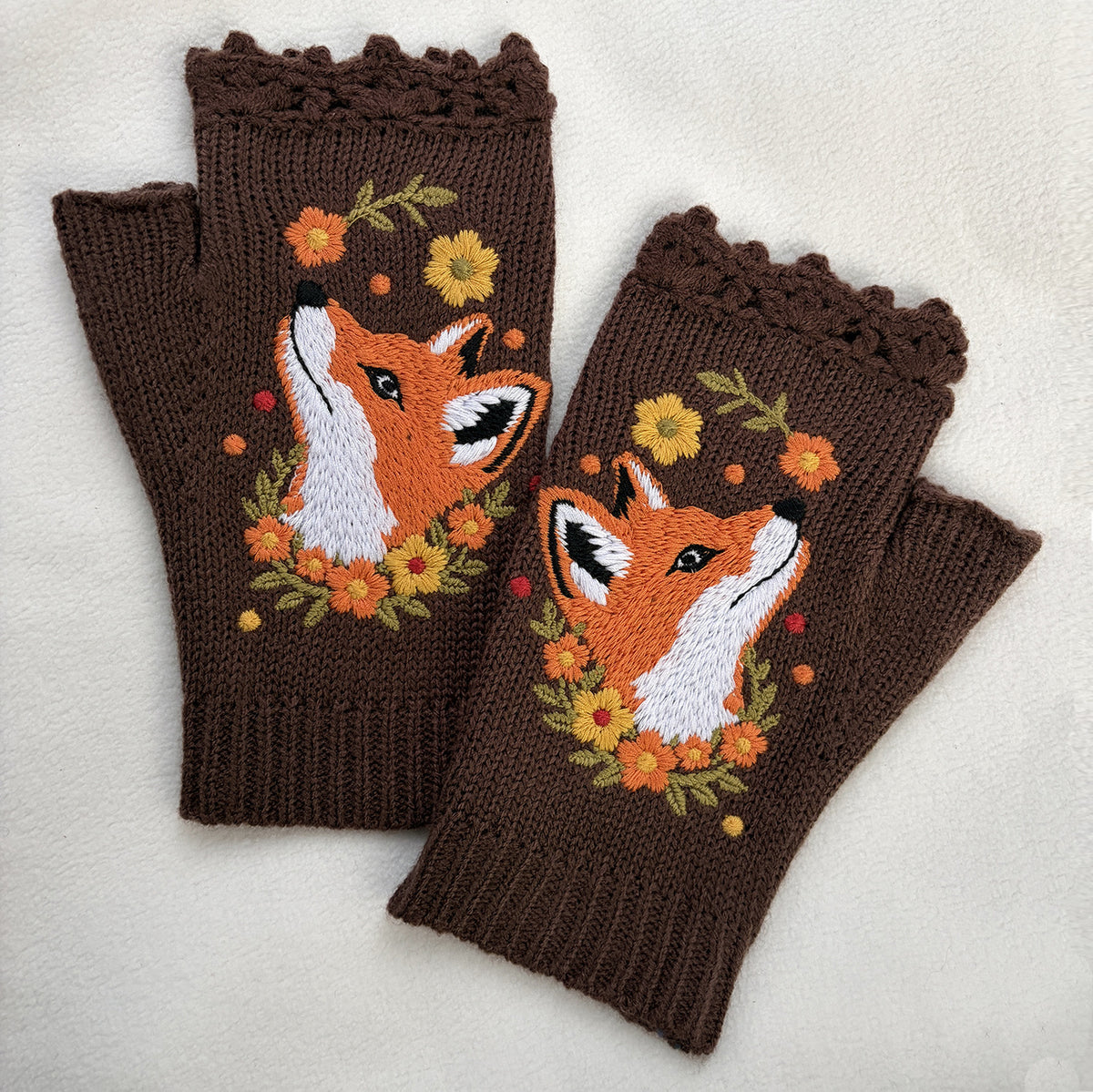 Autumn Fox Motif Fingerless Gloves With Lace Cuff - Coffee