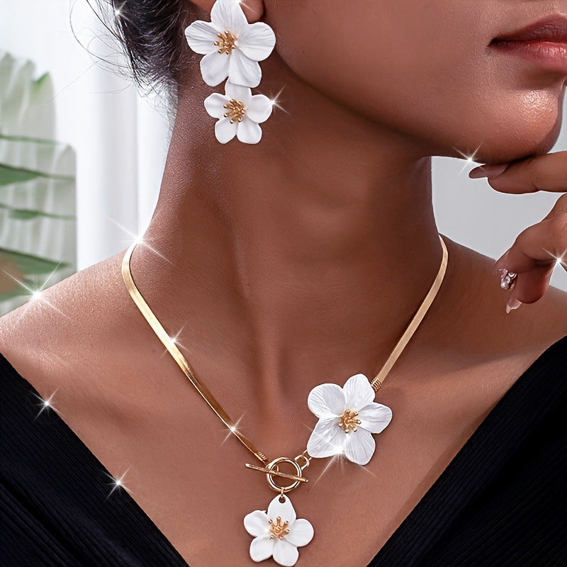 Flower Pendant Snake Chain Necklace Set - White