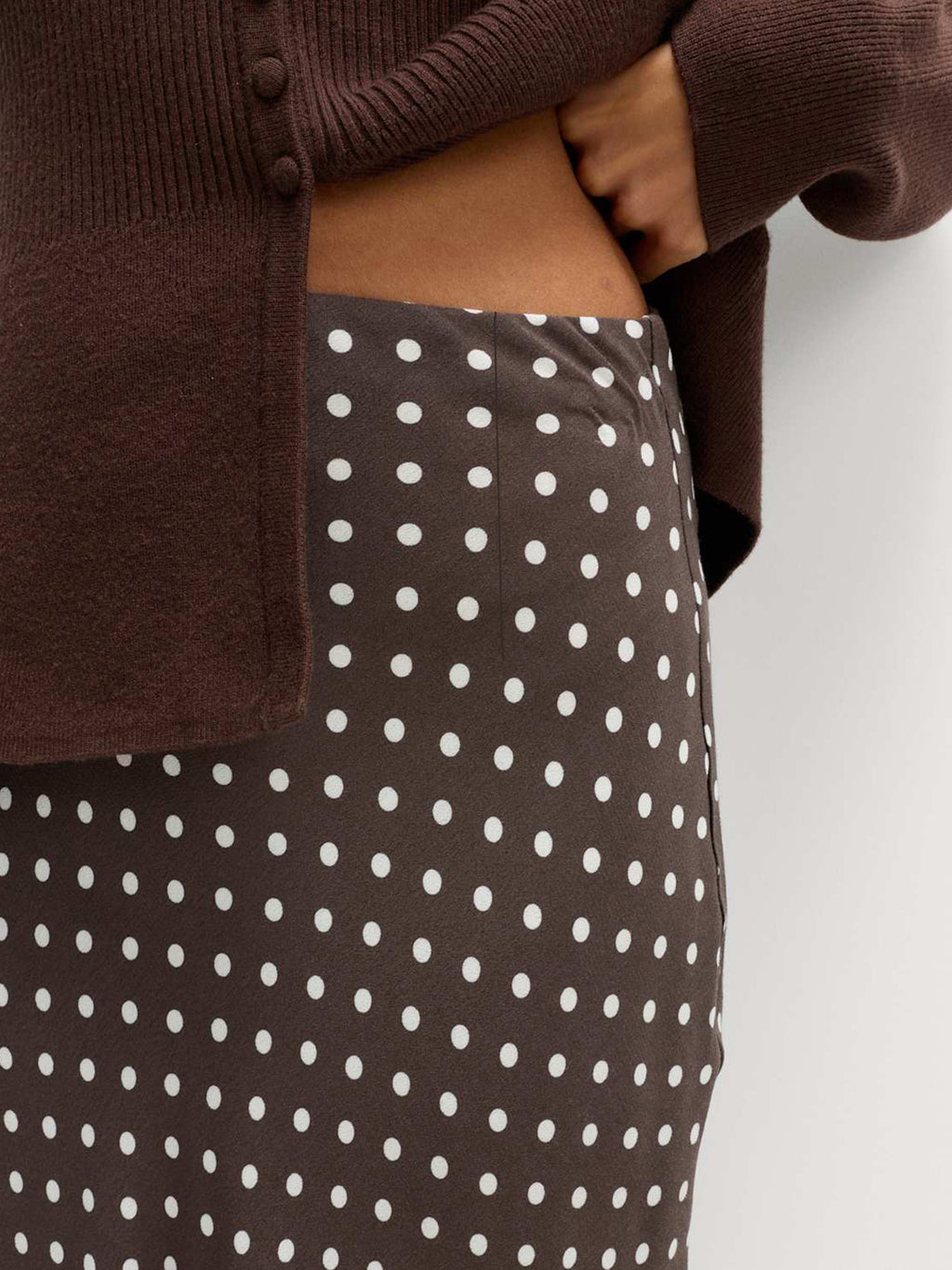 Polka Dot Fluted Hem Maxi Skirt - Coffee - 4