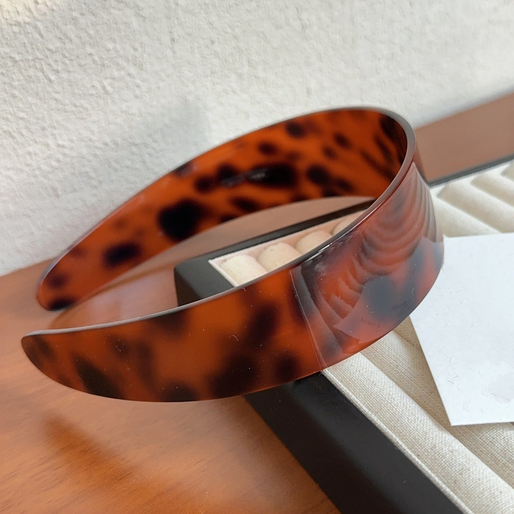 Wide Tortoise Print Resin Headband - view 4
